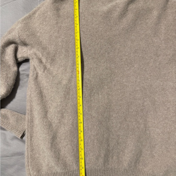 Cashmere Sweater - Picture 3 of 3